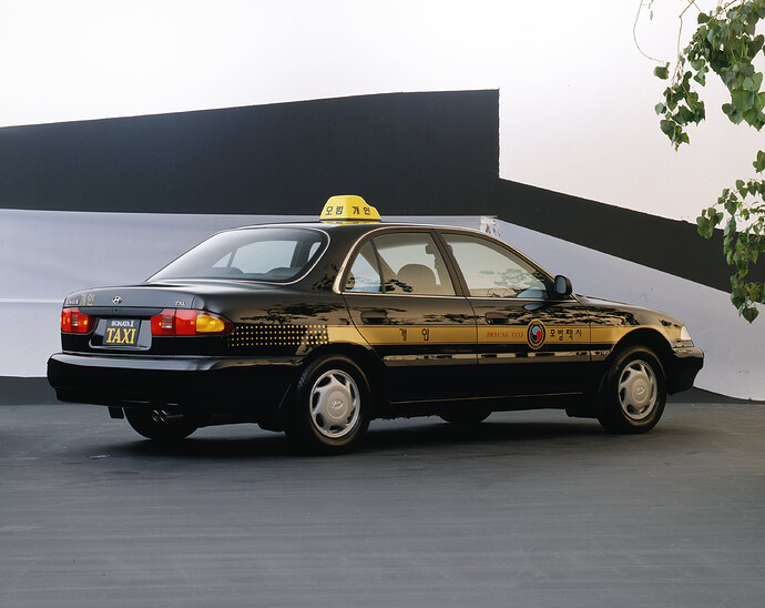 Heritage_Sonata_Taxi_Studio_Shot01_02