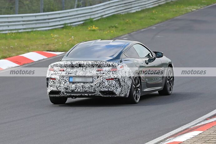 bmw-serie-8-coupe-2022-facelift-nurburgring-fotos-espia-202180159-1628101993_12