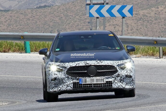 2022-mercedes-benz-a-class-spied-time-for-the-hatch-to-go-under-the-knife_12