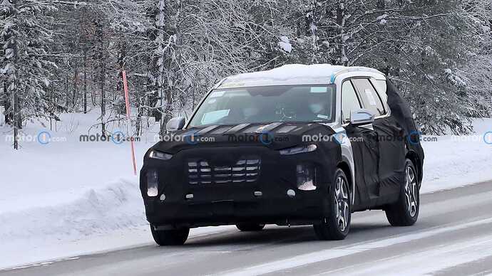 2023-hyundai-palisade-facelift-spy-photo (1)