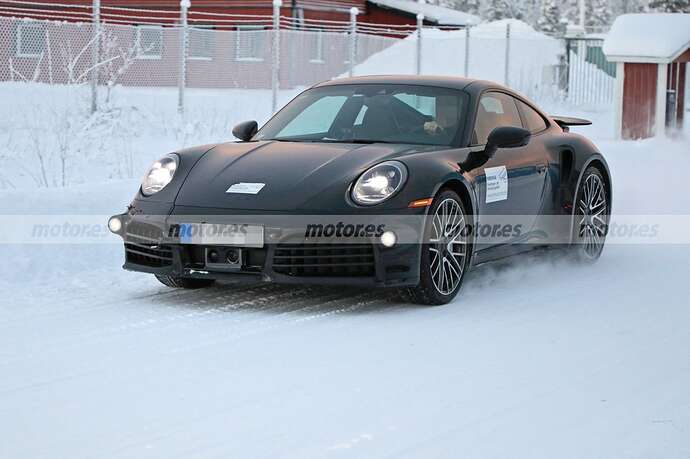 porsche-911-turbo-facelift-2023-fotos-espia-invierno-202183489-1639508811_1