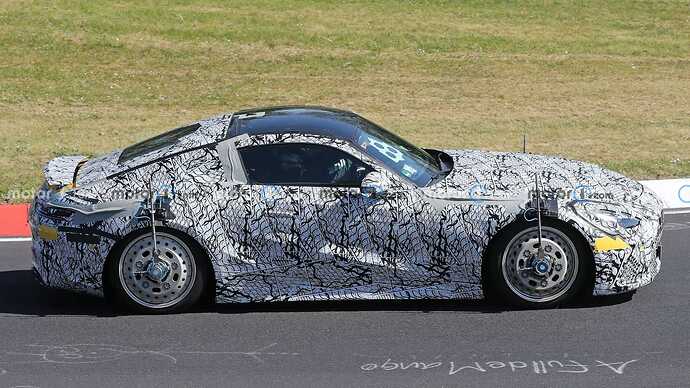 mercedes-amg-gt-coupe-plug-in-hybrid-spy-shots (21)