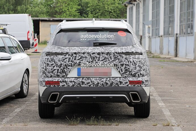 ds7-crossback-facelift-spied-inside-and-out-expect-a-full-reveal-later-this-month_15