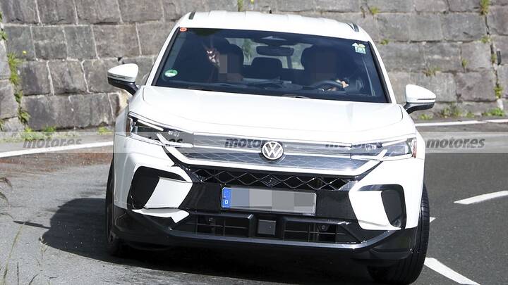 El nuevo T-Roc 2026 aparece donde (y como) nadie lo esperaba, Volkswagen no lo ha podido evitar 5