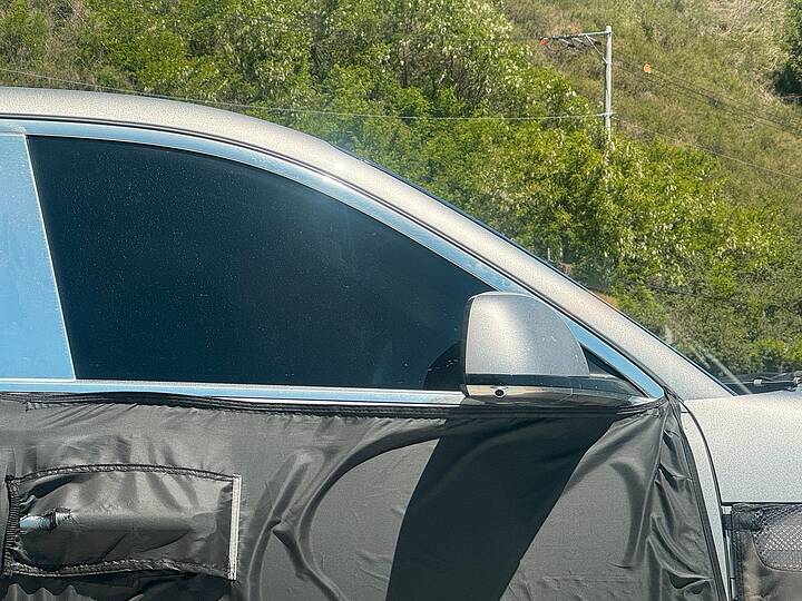 IMG_2027 Genesis GV90-newcarscoops＿＿9229