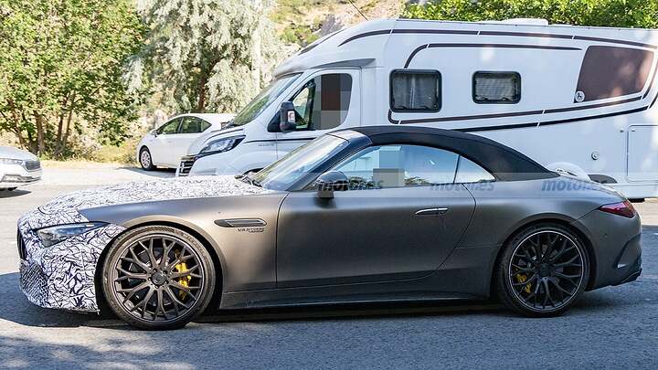 Cazado el nuevo Mercedes-AMG descapotable con motor V8 que revolucionará el mercado de los deportivos 5