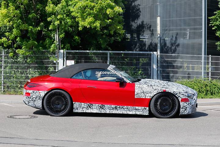 first-ever-mercedes-maybach-sl-returns-to-the-scoop-arena-and-reveals-more-details_7