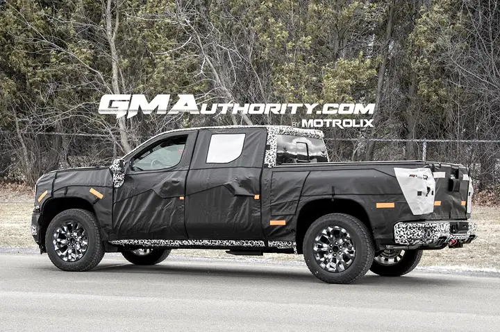 2027-Chevrolet-Silverado-1500-Crew-Cab-Short-Box-Prototype-Spy-Shots-March-2025-Exterior-022-side-rear-three-quarters