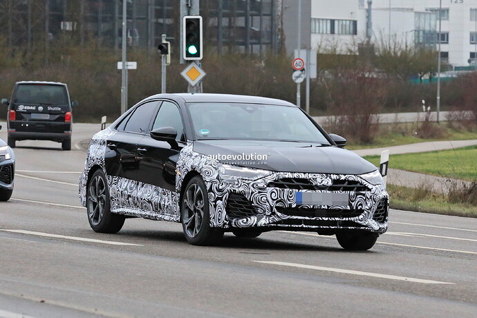 facelifted-audi-s3-spied-with-smaller-grille-maybe-bmw-can-learn-a-thing-or-two-from-it-209100_1