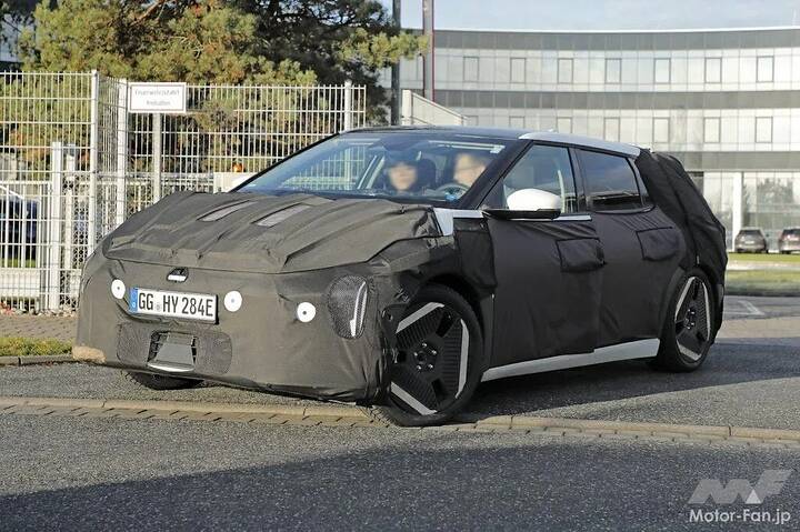 Kia-EV4-Hatchback-003-1024x682