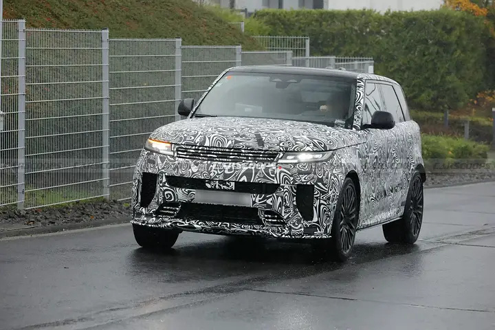 2027-Range-Rover-Sport-SV-1029-3-2048x1366