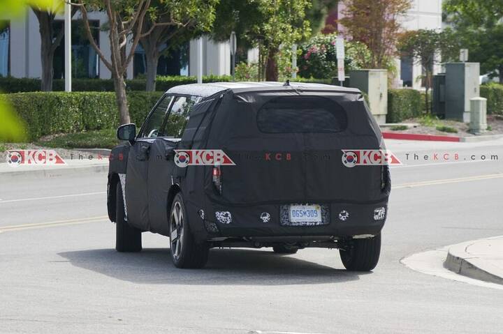 imgi_72_us-spec-2027-santa-fe-pleos-connect-14-980x653