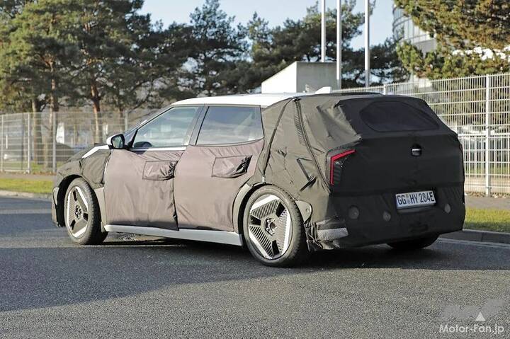 Kia-EV4-Hatchback-007-1024x682