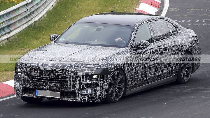 BMW resucita al Serie 7 Alpina, lujo extremo y actitud sin filtros para incomodar al Clase S ya rugen en Nürburgring 6