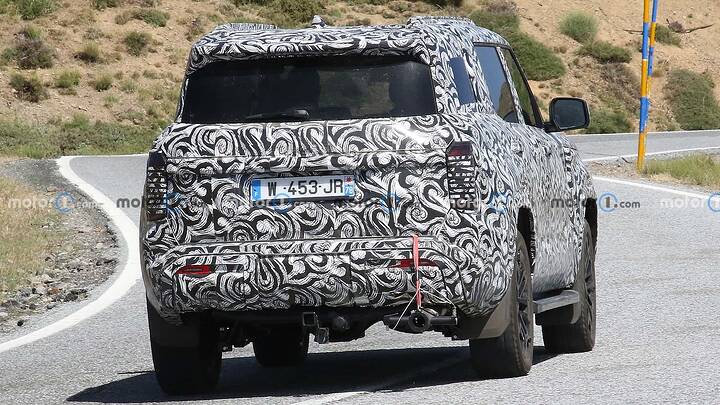 imgi_285_mitsubishi-pajero-2026-newcarscoopss