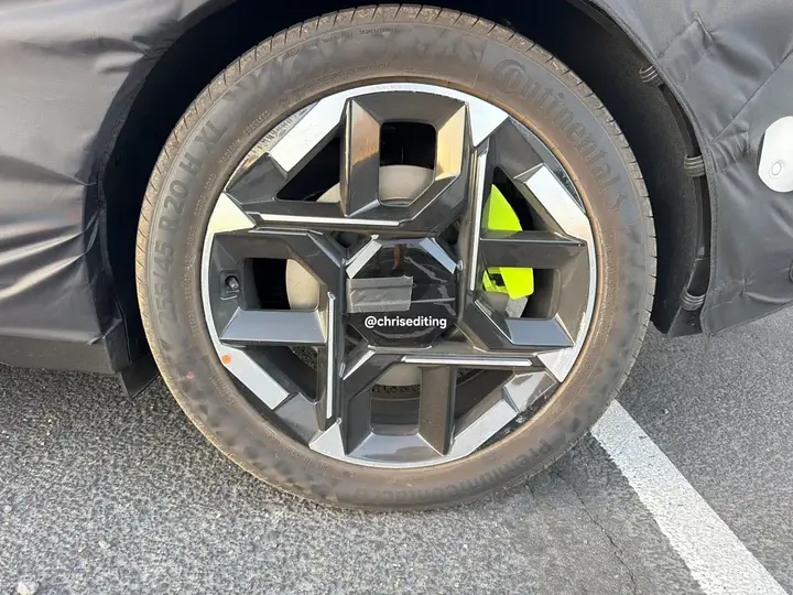 2026 Kia EV5 GT spotted_newcarscoops_1756113134_4888