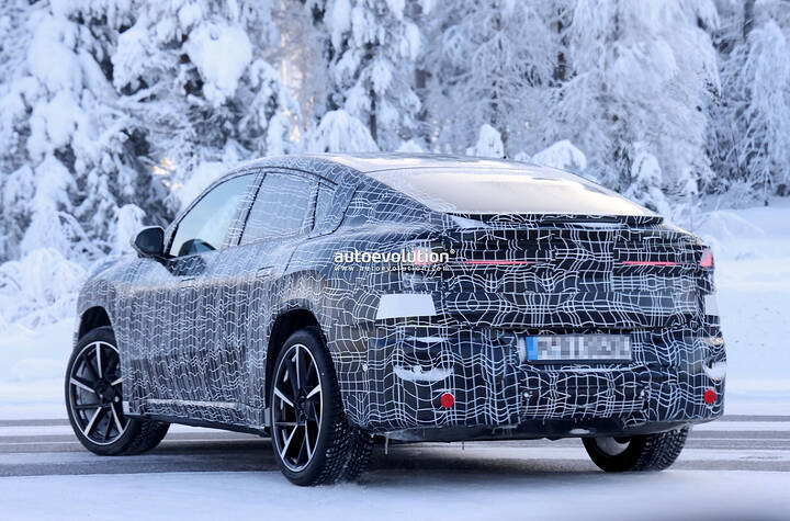2027-bmw-ix4-spyshots-newcarscoops-0010