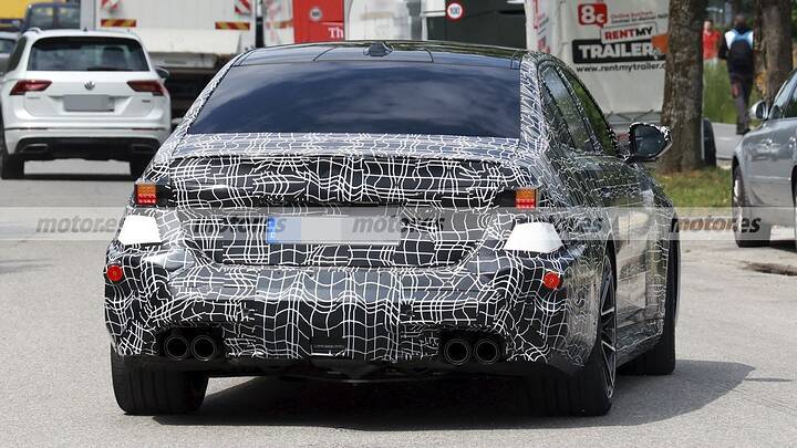BMW está a punto de cambiar el M5 como nunca antes, y puede que lo más polémico no se vea en estas fotos espía 13