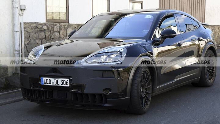 Porsche is preparing an electric Cayenne Coupé Turbo GT that promises insane figures.