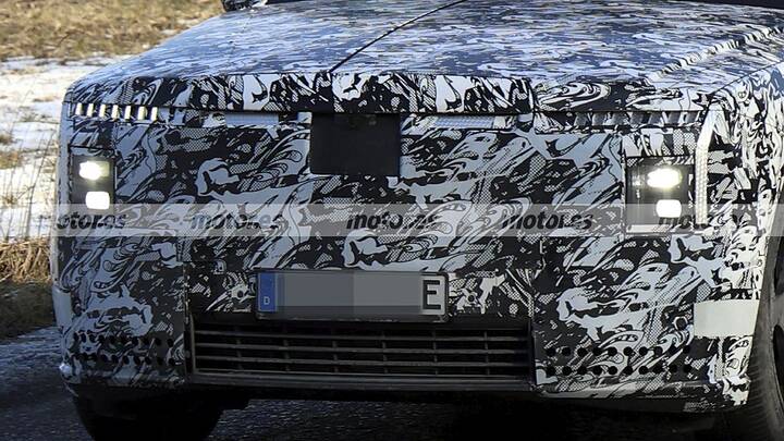 rolls-royce-suv-electrico--newcarscoops-2028-2026112302-1769702387_5