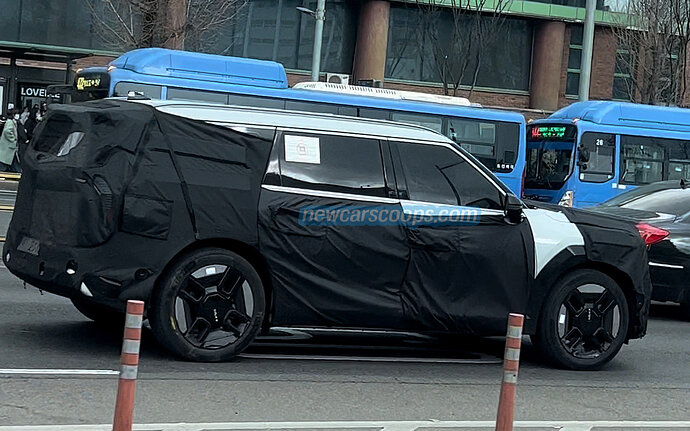 2023_KIa_EV9_ newcarscoops.com_02