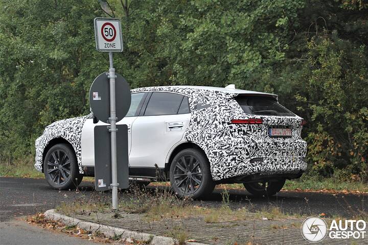 Toyota Harrier 2027 Mule