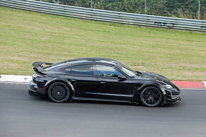 imgi_74_2026-porsche-taycan-turbo-gt-manthey-kit-spied-testing-may-cost-well-over-300000_6