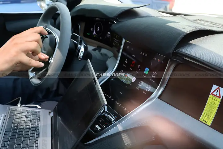 Bentley’s Electric SUV_newcarscoops_55523cc9a4