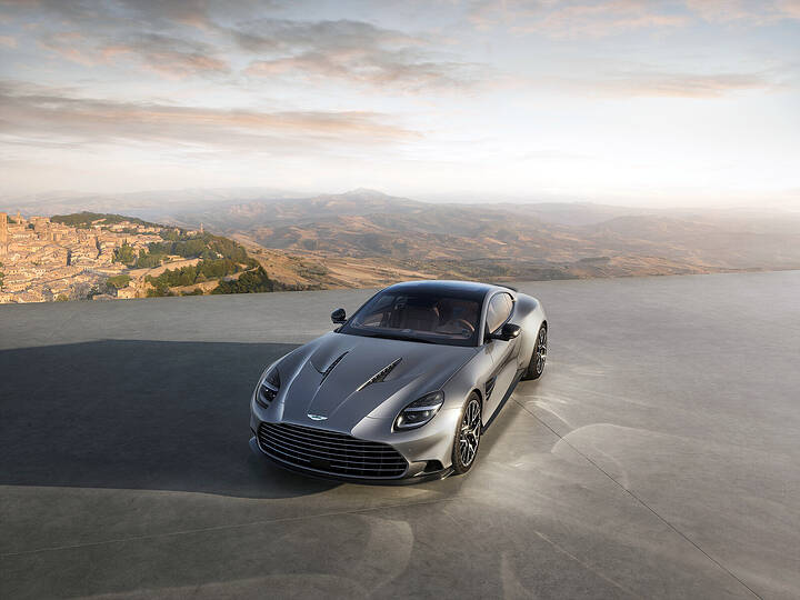 Aston Martin Vanquish 25_01