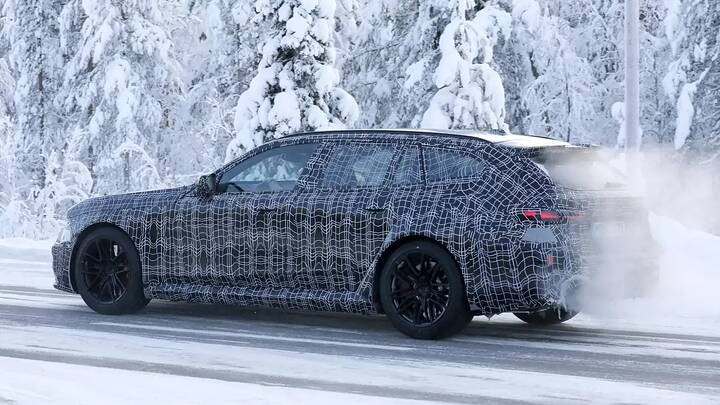 imgi_26_BMW M5 Touring facelift newcarscoops  004