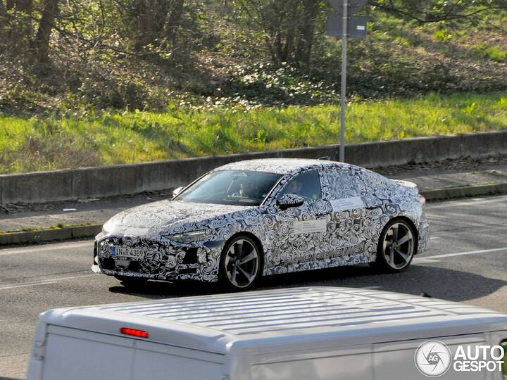 audi-rs5-sedan-b10-21afe-c963928022025111040_2