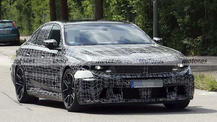 BMW está a punto de cambiar el M5 como nunca antes, y puede que lo más polémico no se vea en estas fotos espía 2