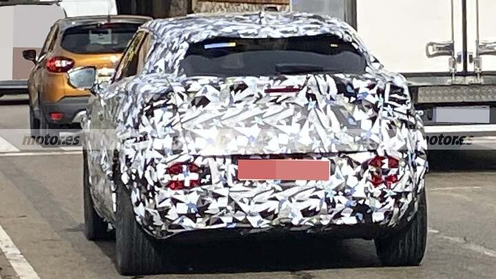 First spy photos of the new 2026 Nissan JUKE, the SUV that promises to surprise everyone again 14