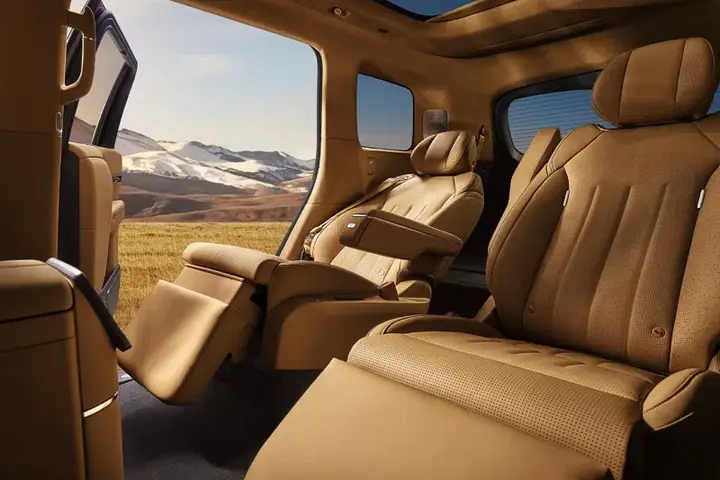 2026 Xpeng GX SUV Interior -newcarscoops-00-800x534