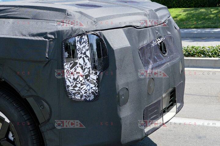 kia-telluride-spied-up-close-4-scaled