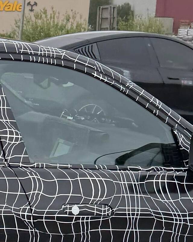 2027 BMW M350 spotted - newcarscoops - 8-9ee9dc021d7c