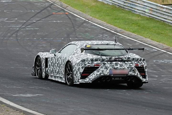 imgi_81_heres-the-lexus-lfr-supercar-like-youve-never-seen-it-before_16