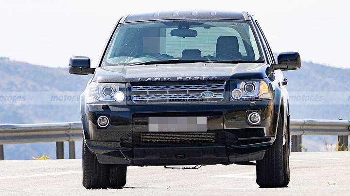 They said the new Freelander would be electric, but Land Rover hasn't given up on diesel 2