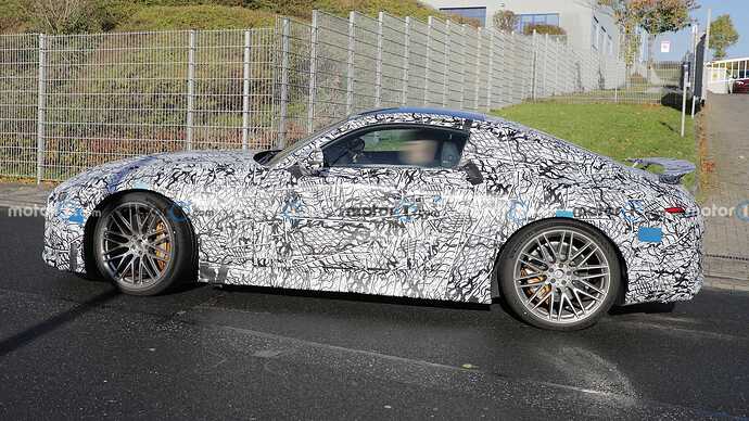2023-mercedes-amg-gt-coupe-edition-1-spy-photo (6)