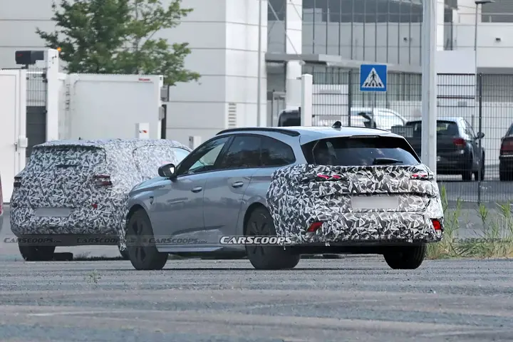 Peugeot-308-SW-spy-shots-00008-1536x1026