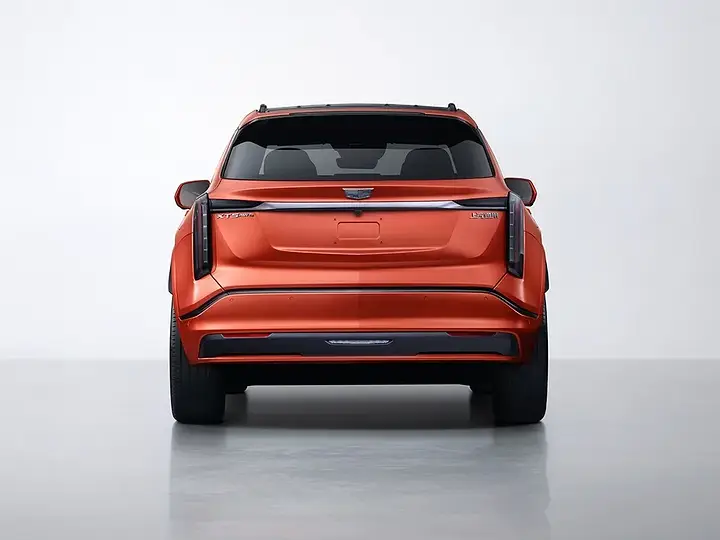 Cadillac-XT5-PHEV-newcarscoops-2