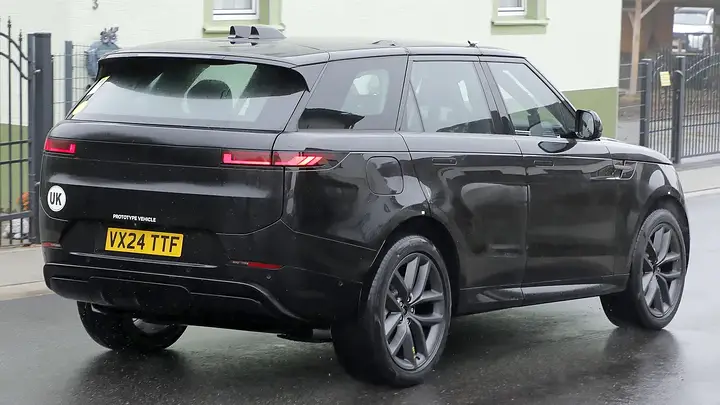 Range-Rover-Sport-EV-rear-3-4_w7zpsi