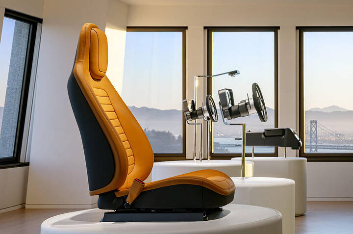 ferrari-luce-interior-real-2
