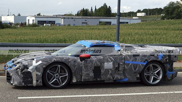 ferrari-fotos-espia-2025109415-1753870278_5