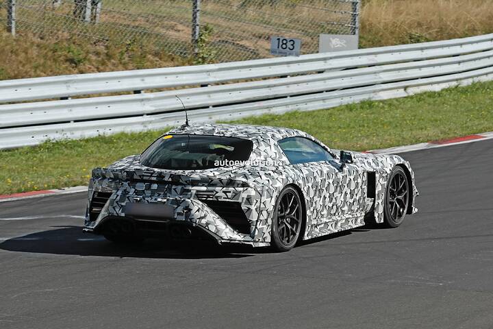 imgi_109_heres-the-lexus-lfr-supercar-like-youve-never-seen-it-before_44