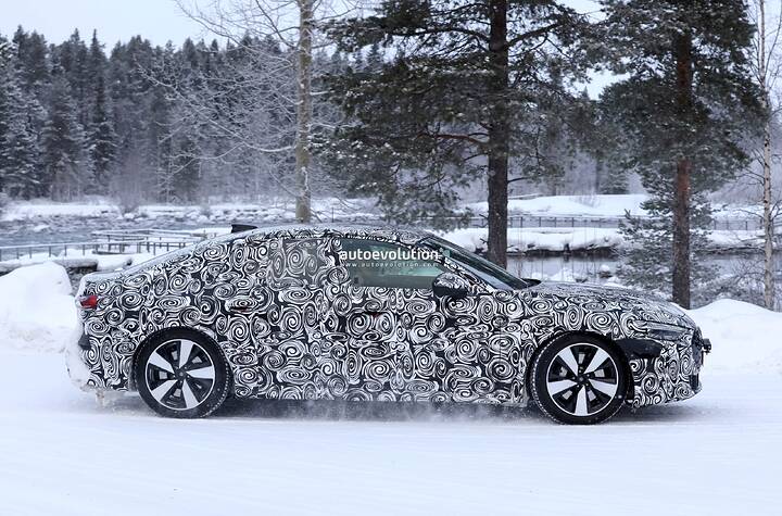 2025-audi-s5-sportback-spied-in-rhd-guise-shows-where-the-performance-sedan-is-heading_25