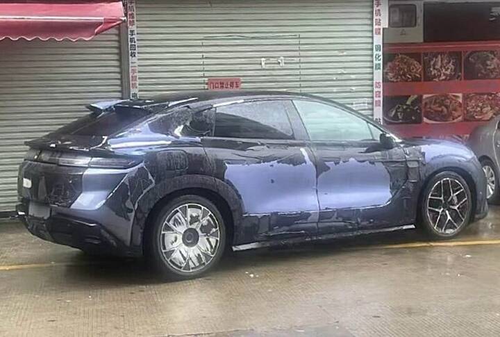 BYD Yangwang U7 GT