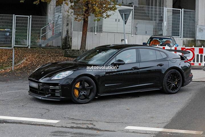 imgi_46_2027-porsche-panamera-turbo-gt-packs-electrified-v8-muscle_7