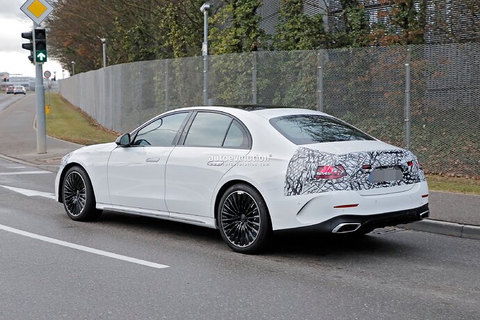 new-2024-mercedes-benz-e-class-spied-with-minimal-camouflage-and-its-a-looker_10