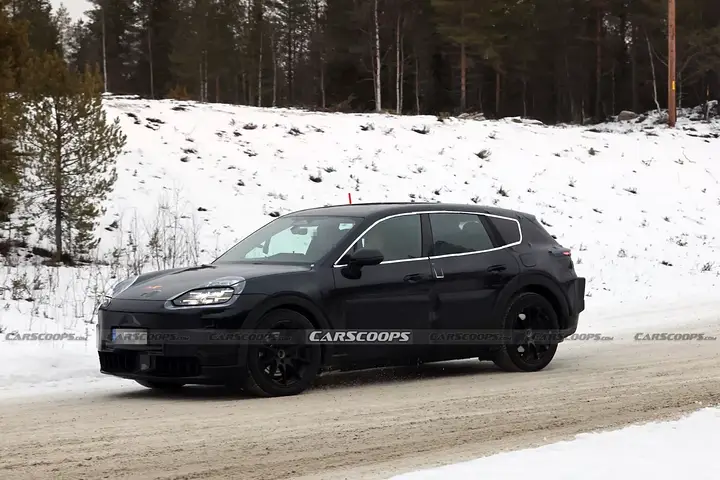 Porsche-Cayenne-EV-scoop-00004-1536x1025